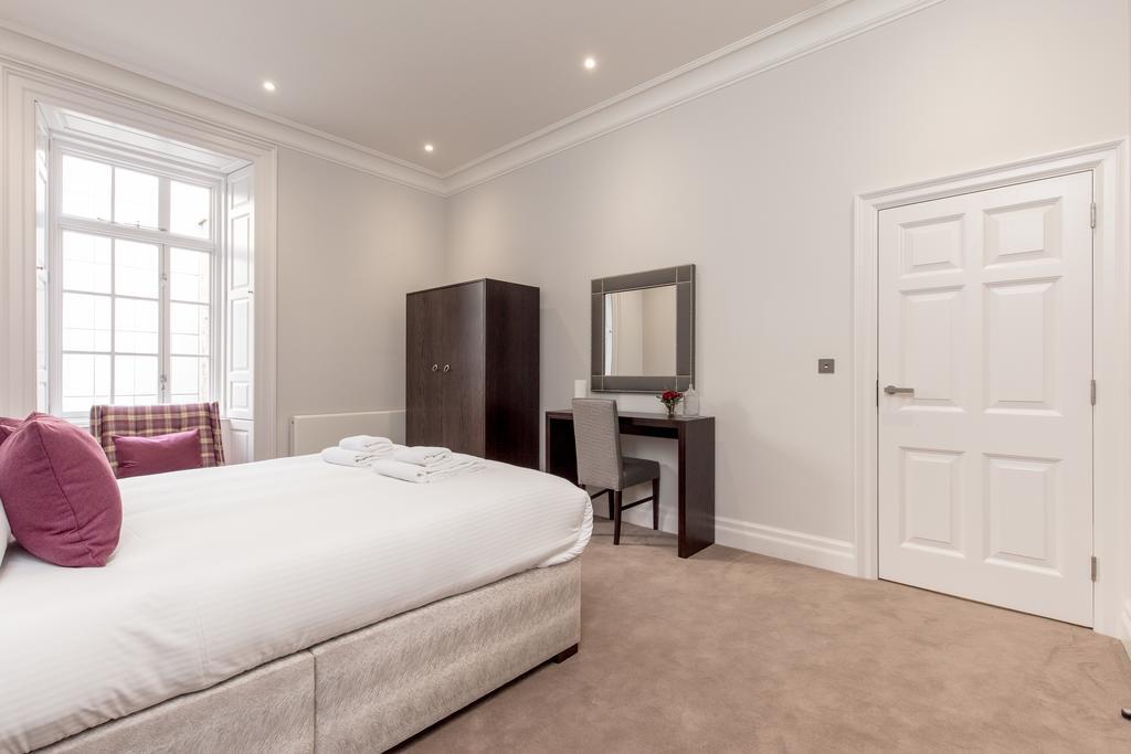 Destiny Scotland - Chisholm Hunter Suites Edinburgh Exterior photo